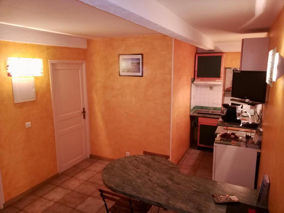 Saint-Pierre-la-Palud Chambres D'Hotes Le Clos المظهر الخارجي الصورة